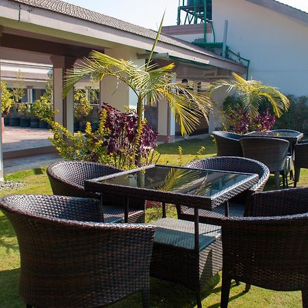 Hotel Ananda Pashupati Katmandou Extérieur photo